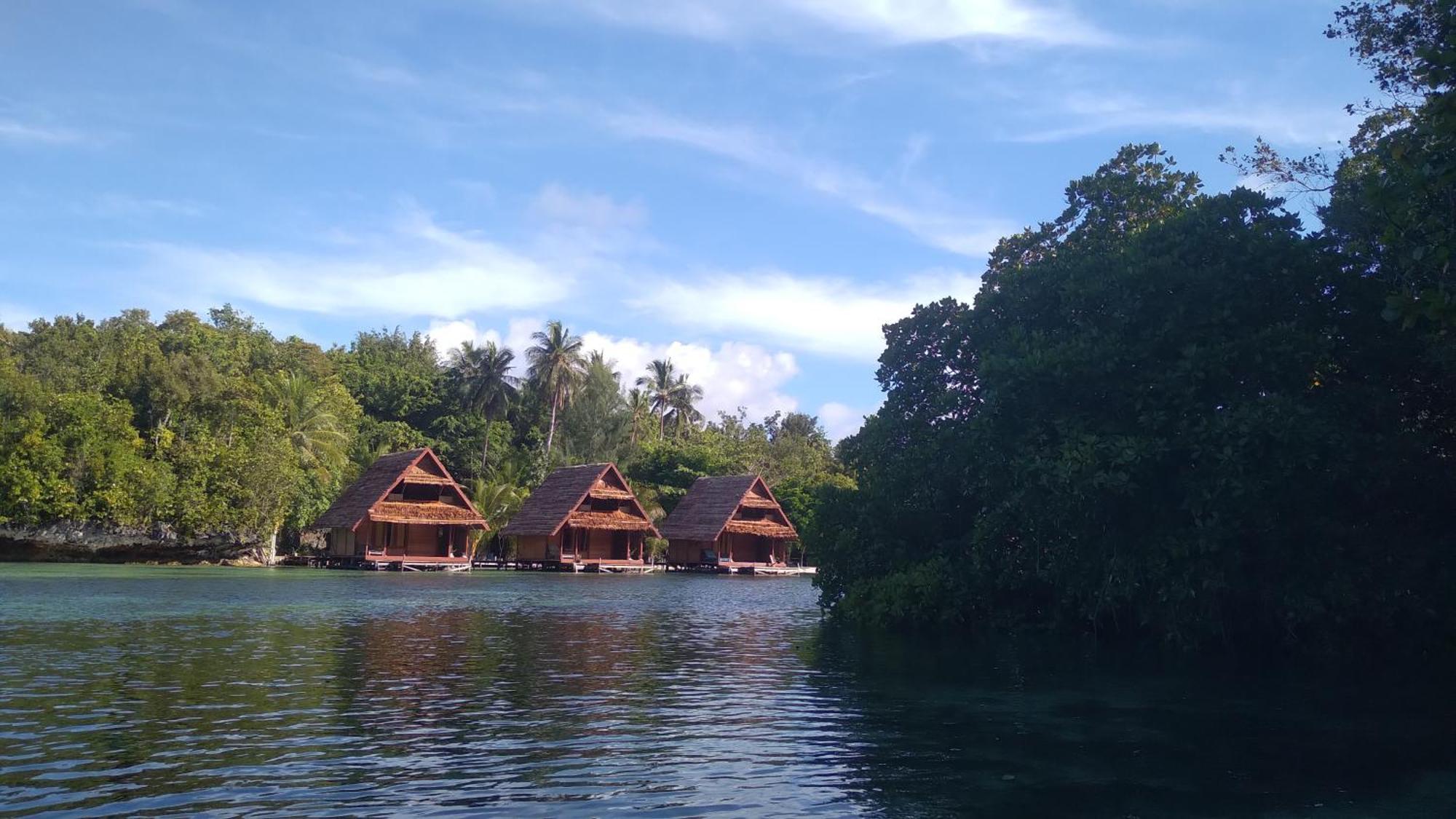 Beser Bay Homestay Besir Bagian luar foto