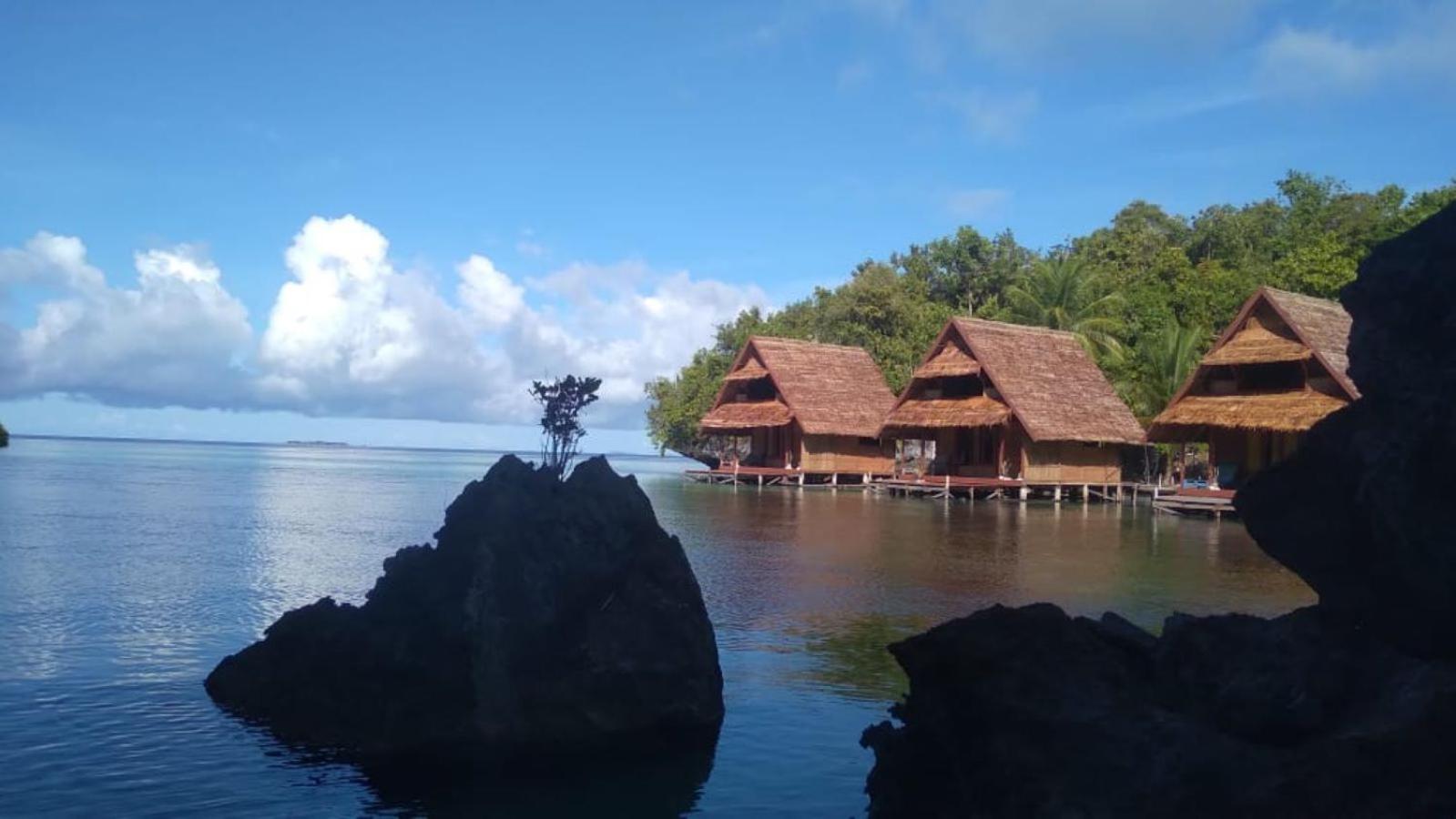 Beser Bay Homestay Besir Bagian luar foto