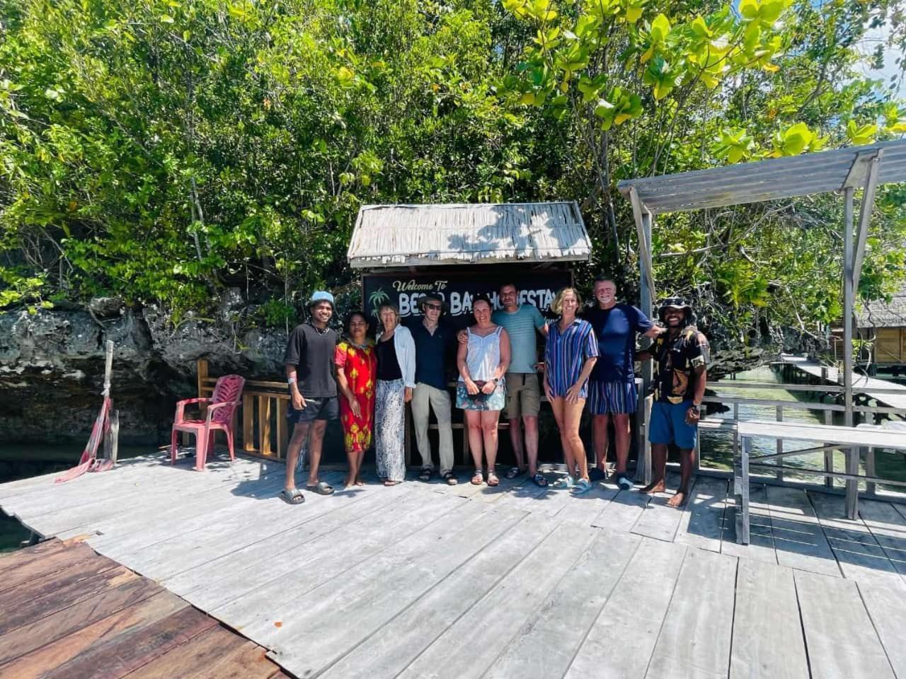 Beser Bay Homestay Besir Bagian luar foto