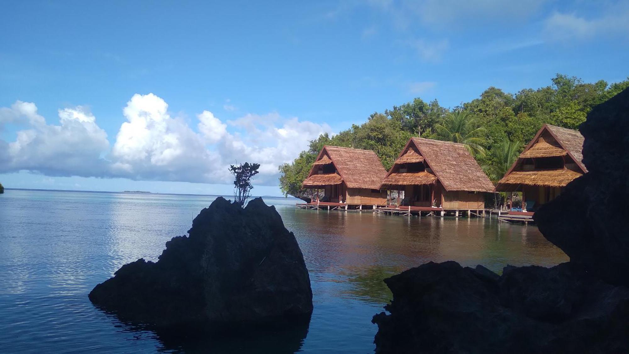 Beser Bay Homestay Besir Bagian luar foto